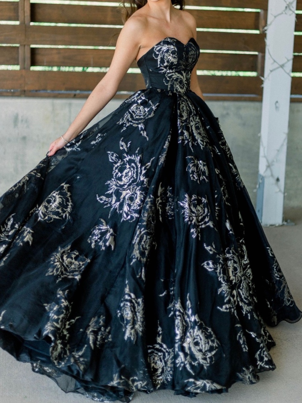 Black/gold Sherri Hill prom dress - Picture 1 of 2